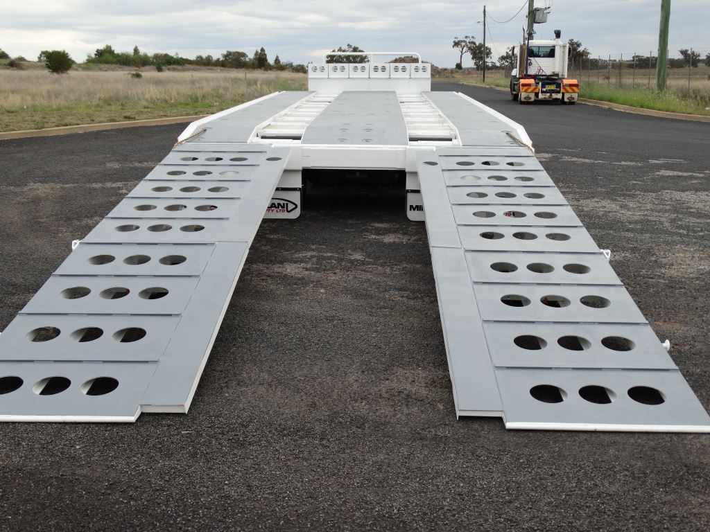 Bi Fold Ramps Single fold & Full width rear ramps for trailers